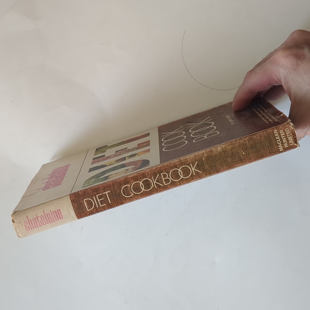 vintage 1969 Chatelaine Diet Cookbook - Picture 5 of 16